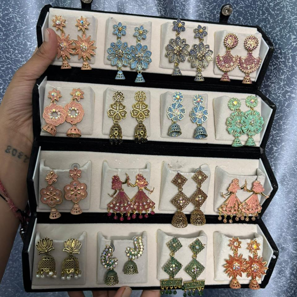 16 Viral Colorful Jhumka Box